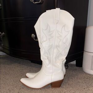 White Western Cowboy Boots